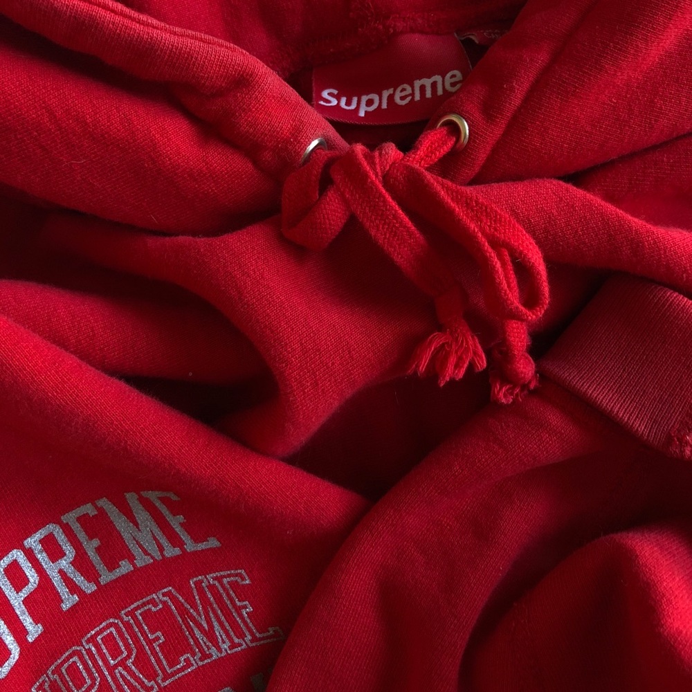 supreme arm logo hoodie ✨SOLD✨